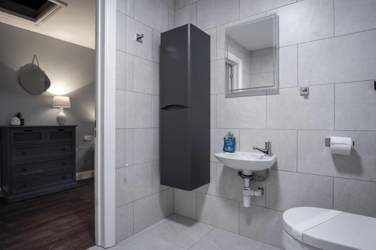 The Stables - 2 Bedroom Cottage - Princes Gate Ludchurch Extérieur photo
