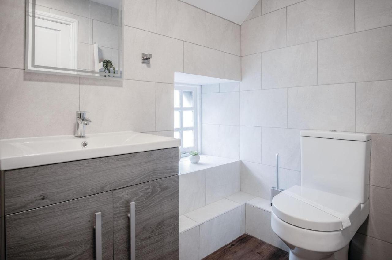 The Stables - 2 Bedroom Cottage - Princes Gate Ludchurch Extérieur photo