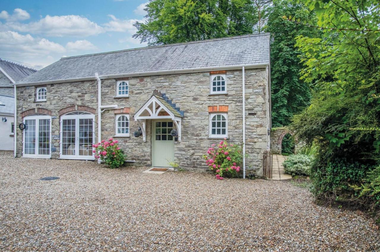 The Stables - 2 Bedroom Cottage - Princes Gate Ludchurch Extérieur photo
