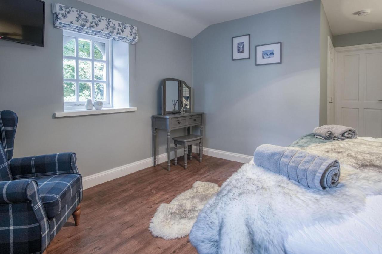 The Stables - 2 Bedroom Cottage - Princes Gate Ludchurch Extérieur photo